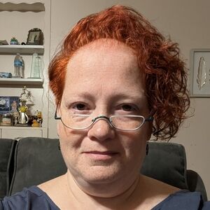 Meet your Posher, Dana